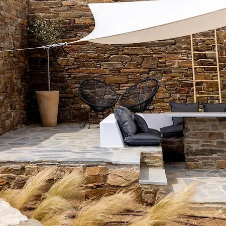 펜션 La Chapelle Est Grand In Tinos *