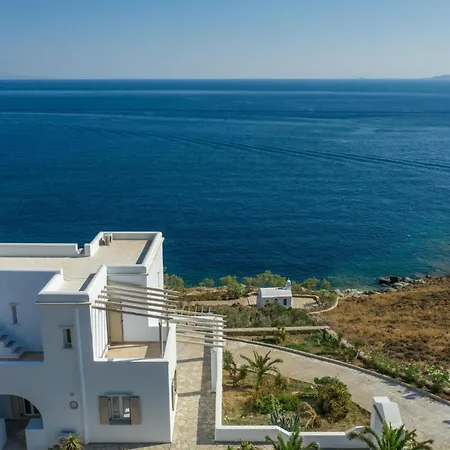 La Chapelle Est Grand In Tinos *
